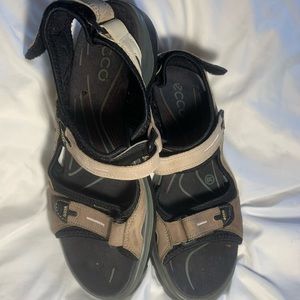 Ecco Woman’s Sandals
